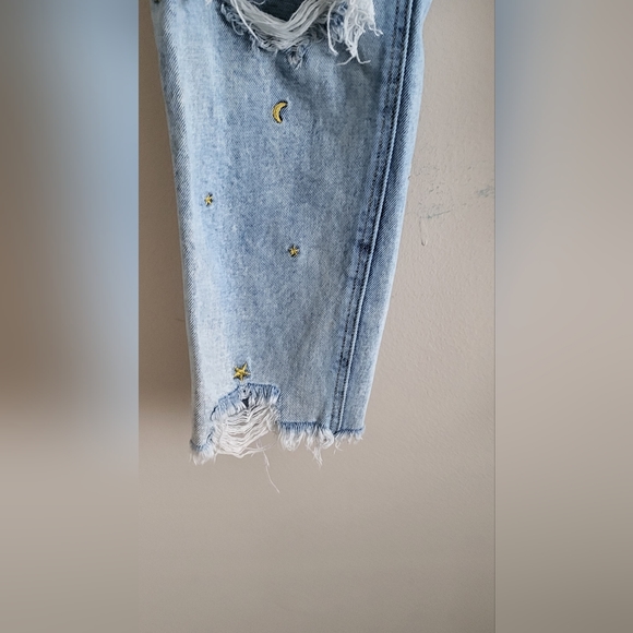 Tinseltown Jeans - Picture 4 of 6